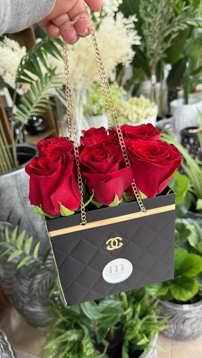 Caja Grande con rosas