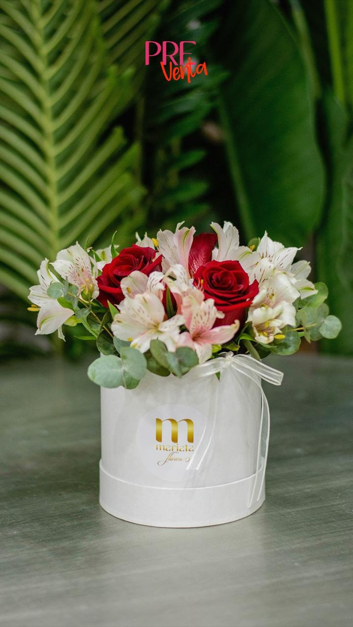Cartera grande con rosas