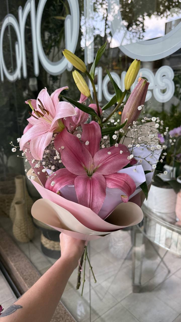 Ramo floral de un lilium